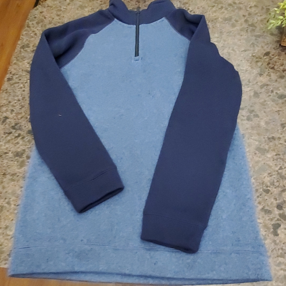 Sweatshirt with zip front